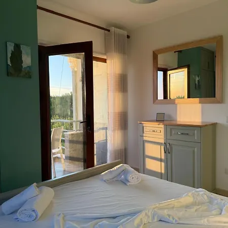 Mali I Robit Seaview