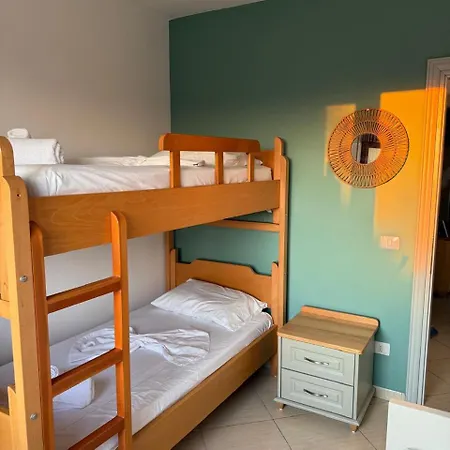 Mali I Robit Seaview