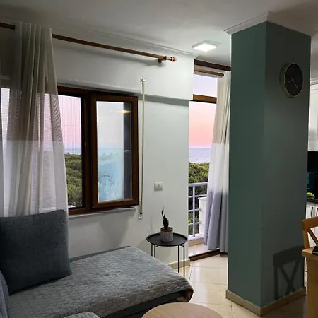 Apartman Mali I Robit Seaview Golem