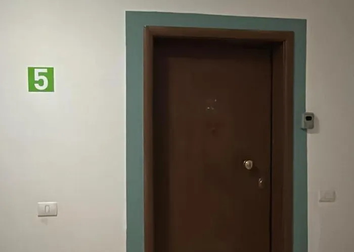 Mali I Robit Seaview Apartamento Golem (Tirana)